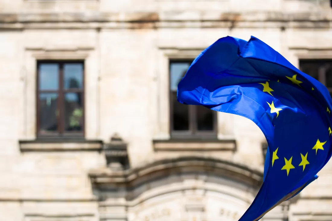 EU-flag_markus-spiske-wIUxLHndcLw-unsplash
