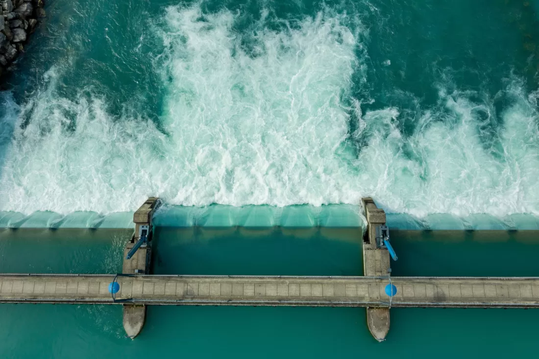 Aerial view from water barrage. Interlaken, Switzerland <small>(Adobe Stock)</small>